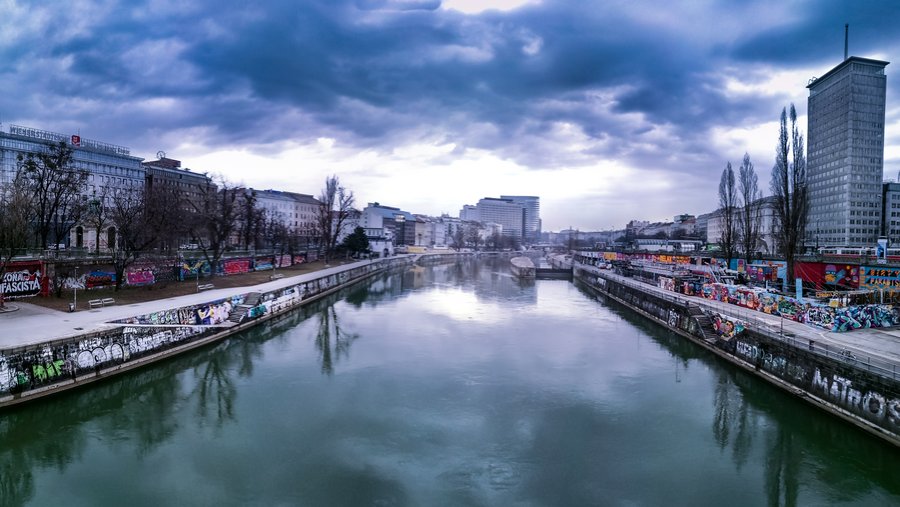 Early City Danube - Smartphone